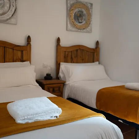 'el Mirador De Sotillo', Un Oasis De Confort Con Piscina Y Jacuzzis