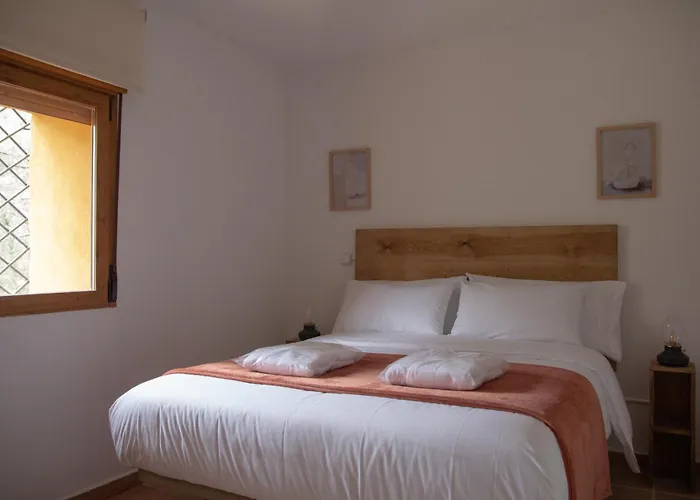 'el Mirador De Sotillo', Un Oasis De Confort Con Piscina Y Jacuzzis