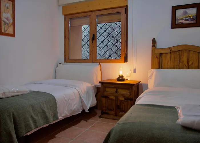 'el Mirador De Sotillo', Un Oasis De Confort Con Piscina Y Jacuzzis